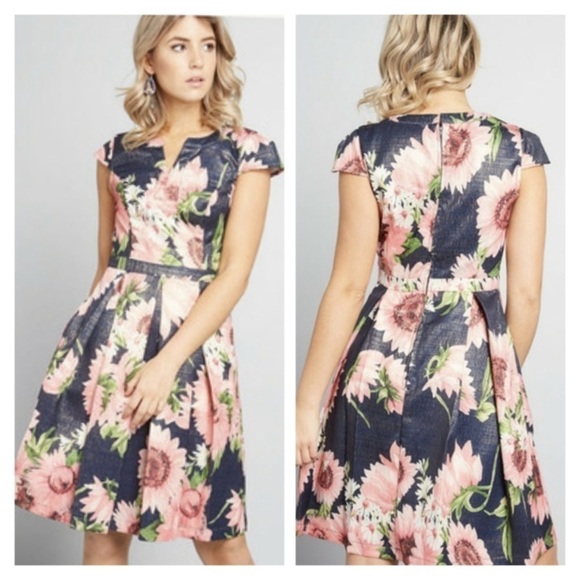 Modcloth Personal Boldness Metallic Jacquard Floral Print Fit And Flare Dress - Picture 1 of 11